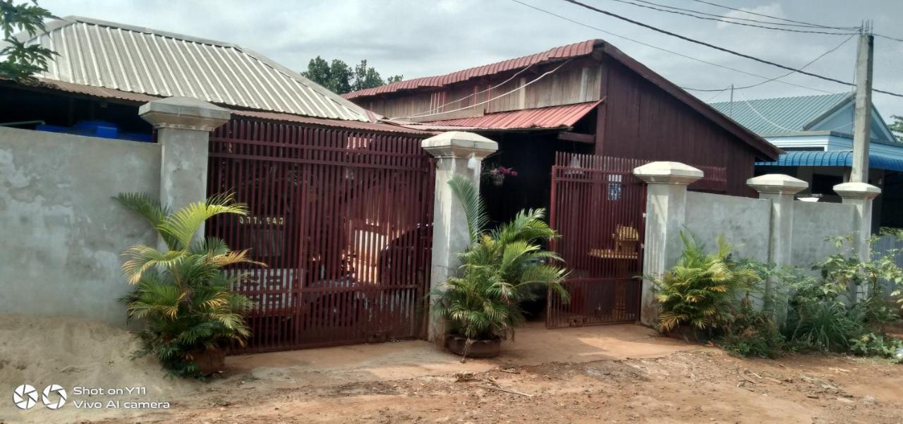 Bee Bee'S Chalets Home Stay And Trekking Banlung Экстерьер фото