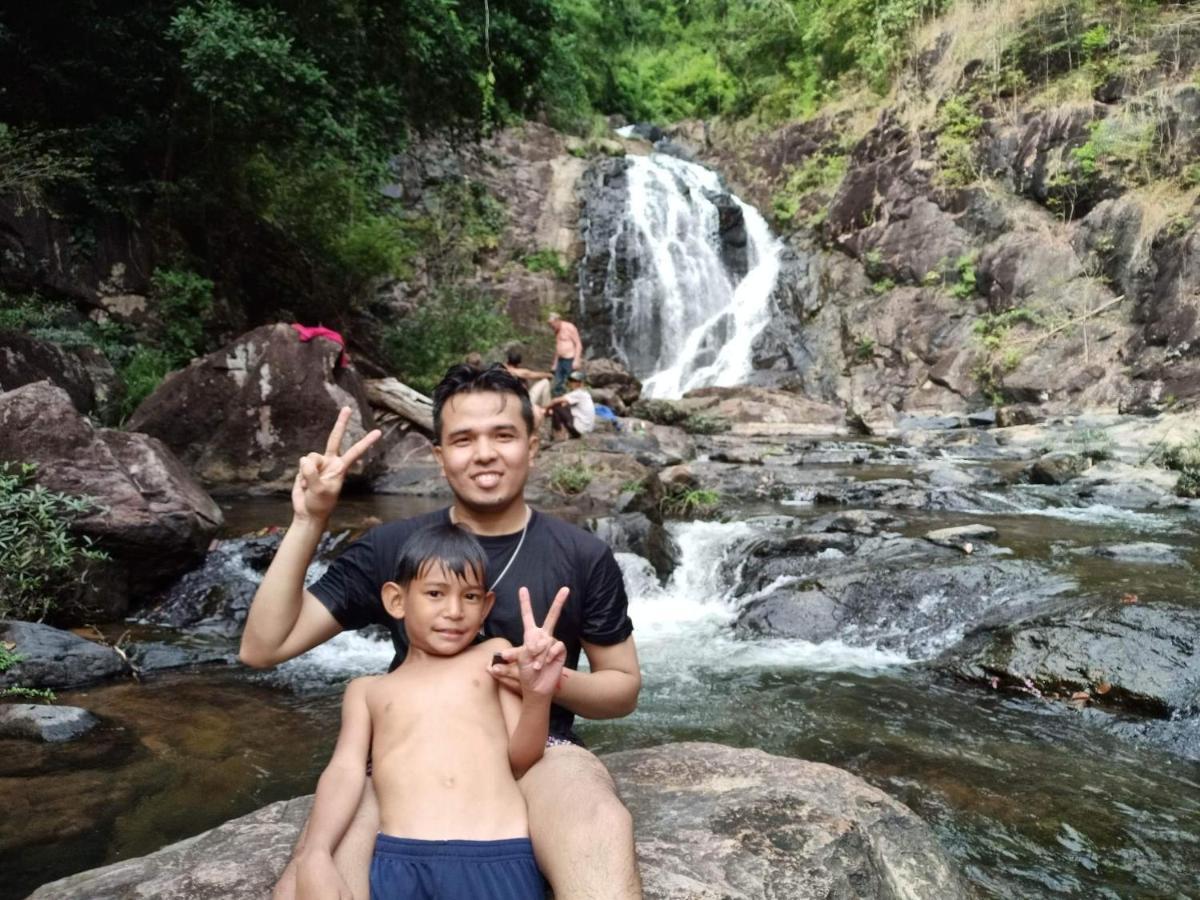 Bee Bee'S Chalets Home Stay And Trekking Banlung Экстерьер фото