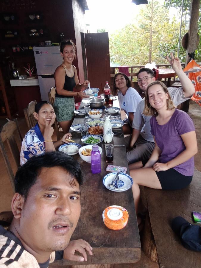 Bee Bee'S Chalets Home Stay And Trekking Banlung Экстерьер фото