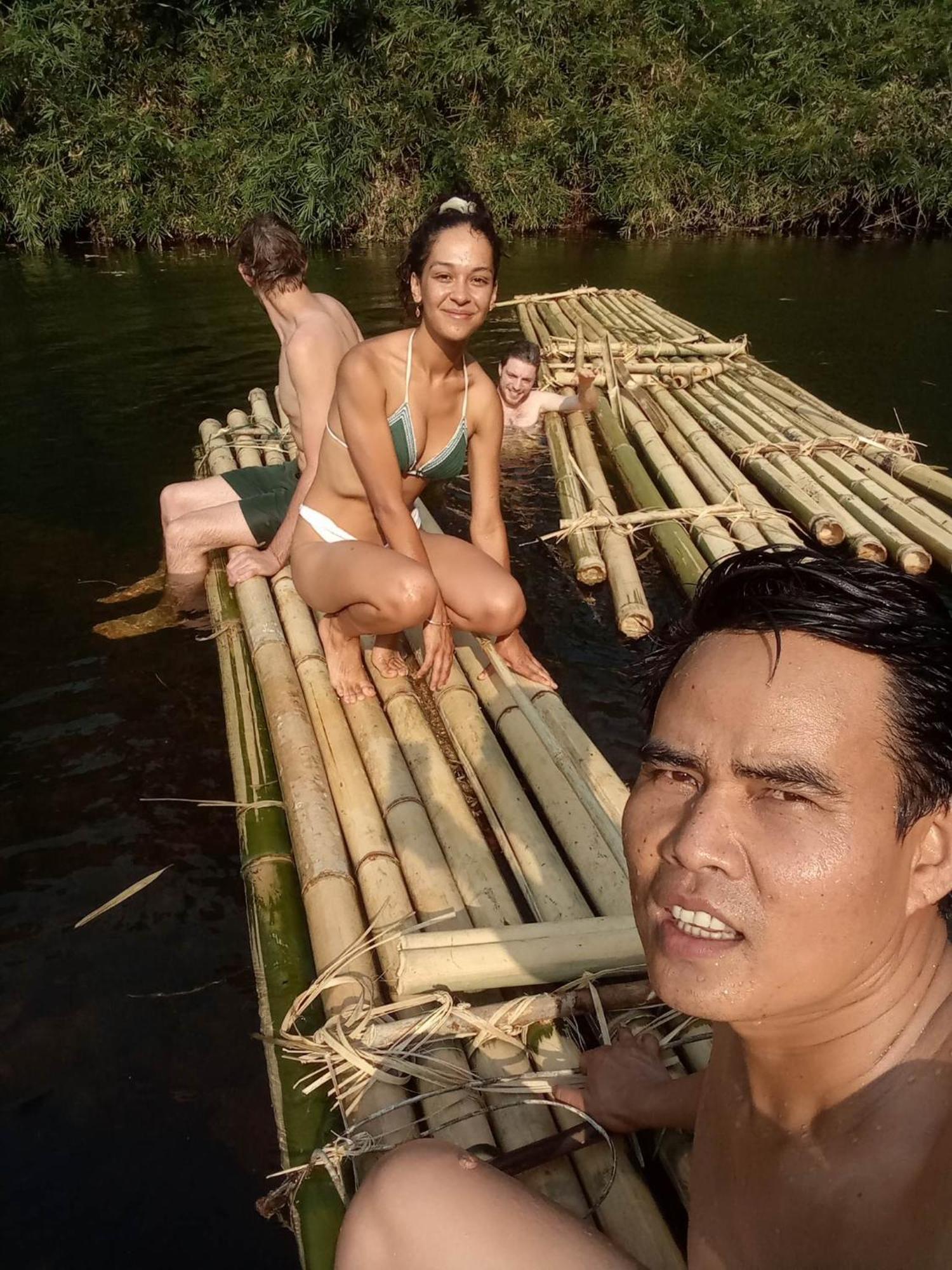 Bee Bee'S Chalets Home Stay And Trekking Banlung Экстерьер фото
